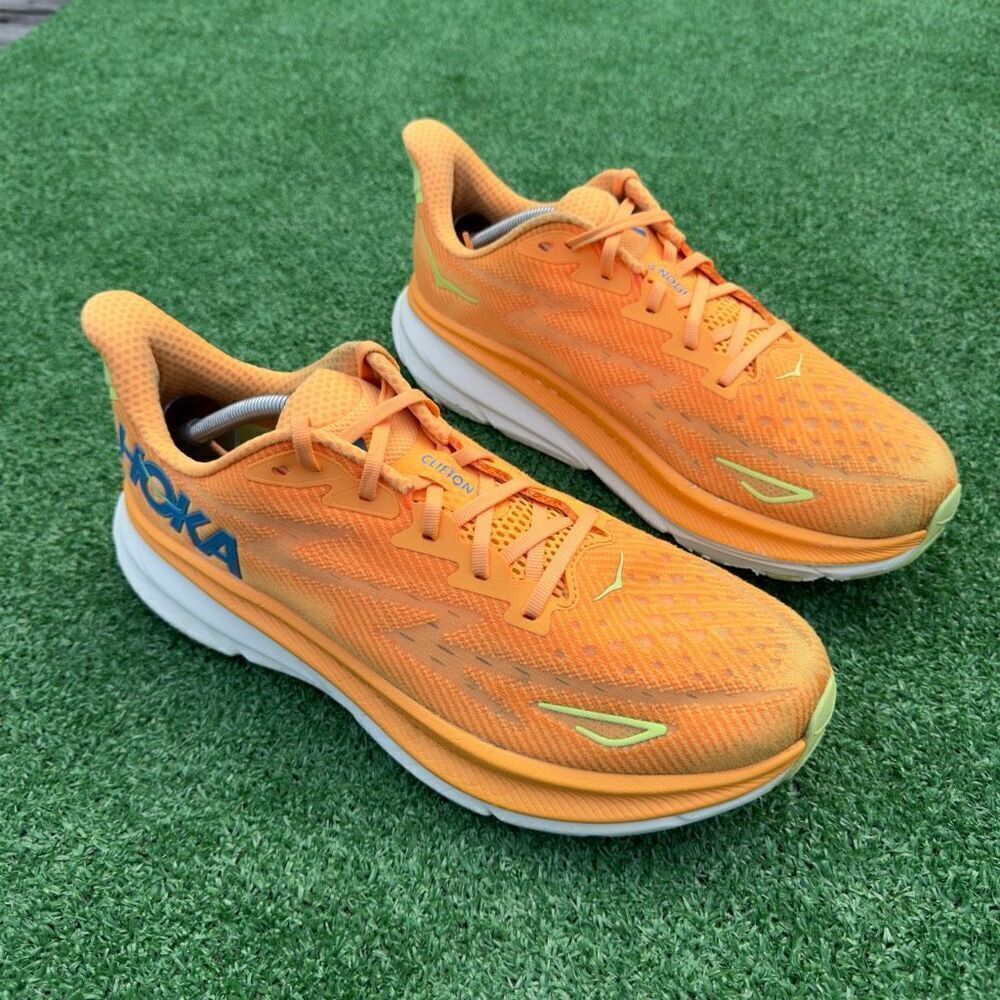 HOKA ONE ONE CLIFTON 9 - Men’s Running Shoes - SIZE 12D